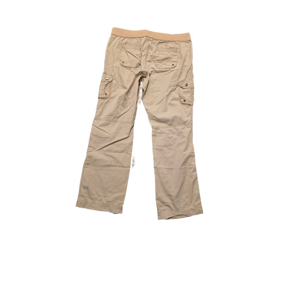Old Navy Cargo Pants Preloved
Tan color Size L Low-Rise * P13 - Picture 2 of 2